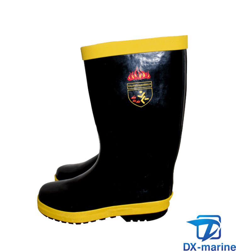 Marine clearance rubber boots